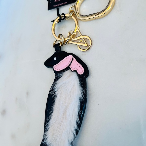 Victoria's Secret Penguin Bag Charm Keychain w/Pink Accent & Gold Hardware (NWT) - Picture 7 of 7